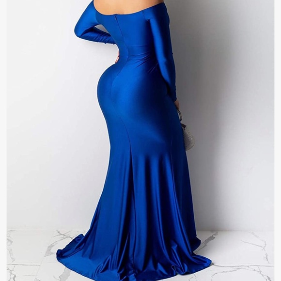 Blue long dress - Picture 2 of 3